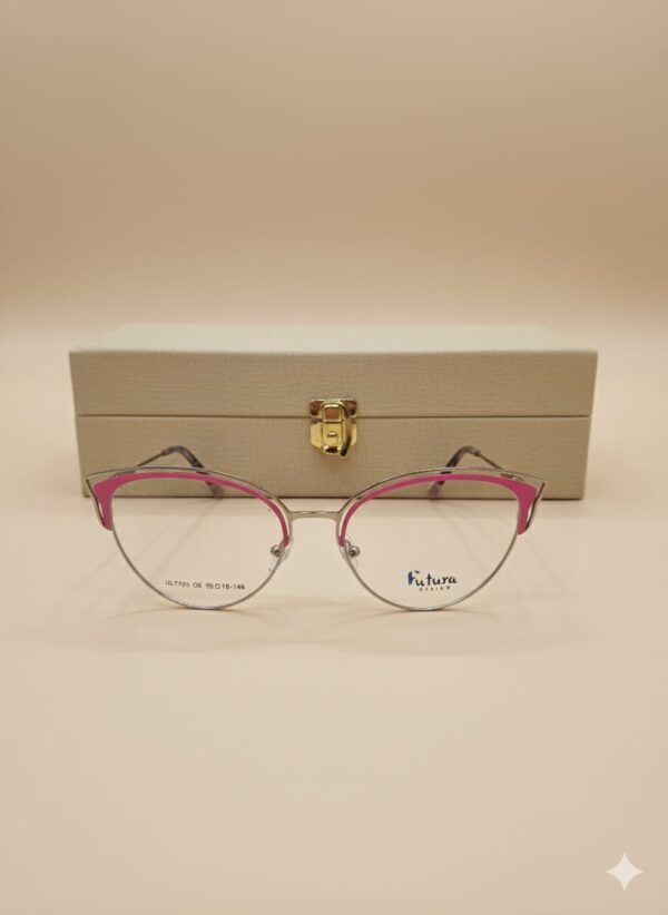 8dcf18f5-bf8d-49f9-b742-d4e39e91f415 Red Stylish Cat Eye Glasses